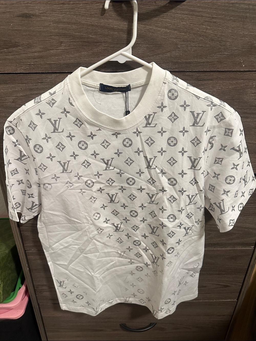 White T-Shirt with Gray Print size S